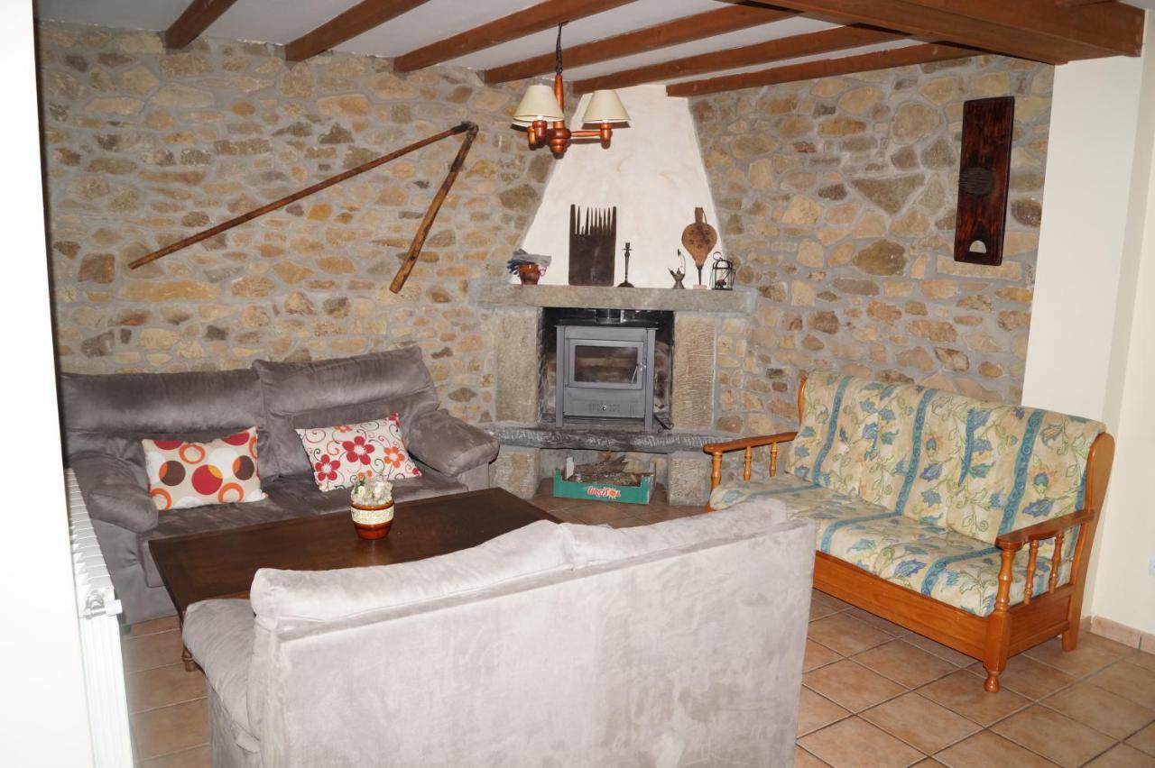 Casa Rural Leonor San Ciprian  Luaran gambar